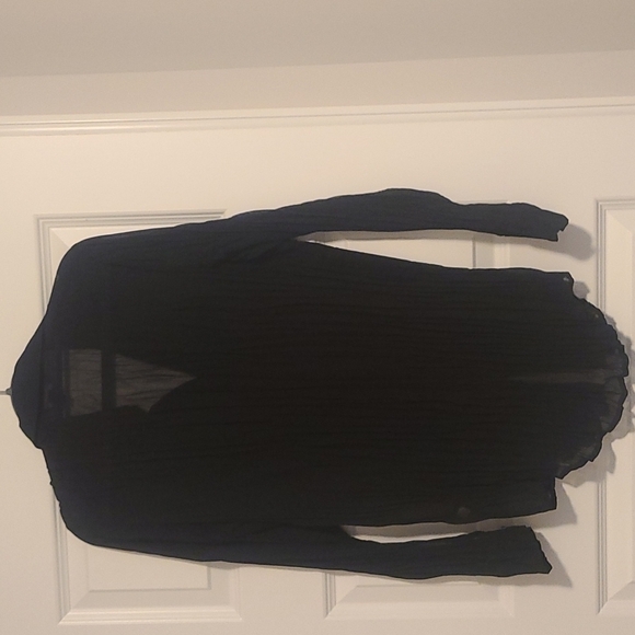 ROCK & Republic Black sheer button down shirt in medium - Picture 2 of 4